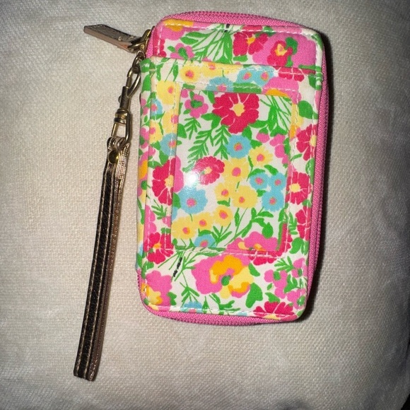 Lilly Pulitzer Tropical Pink and Green Visor wristlet and 2 scrunchie Set. main image 8
